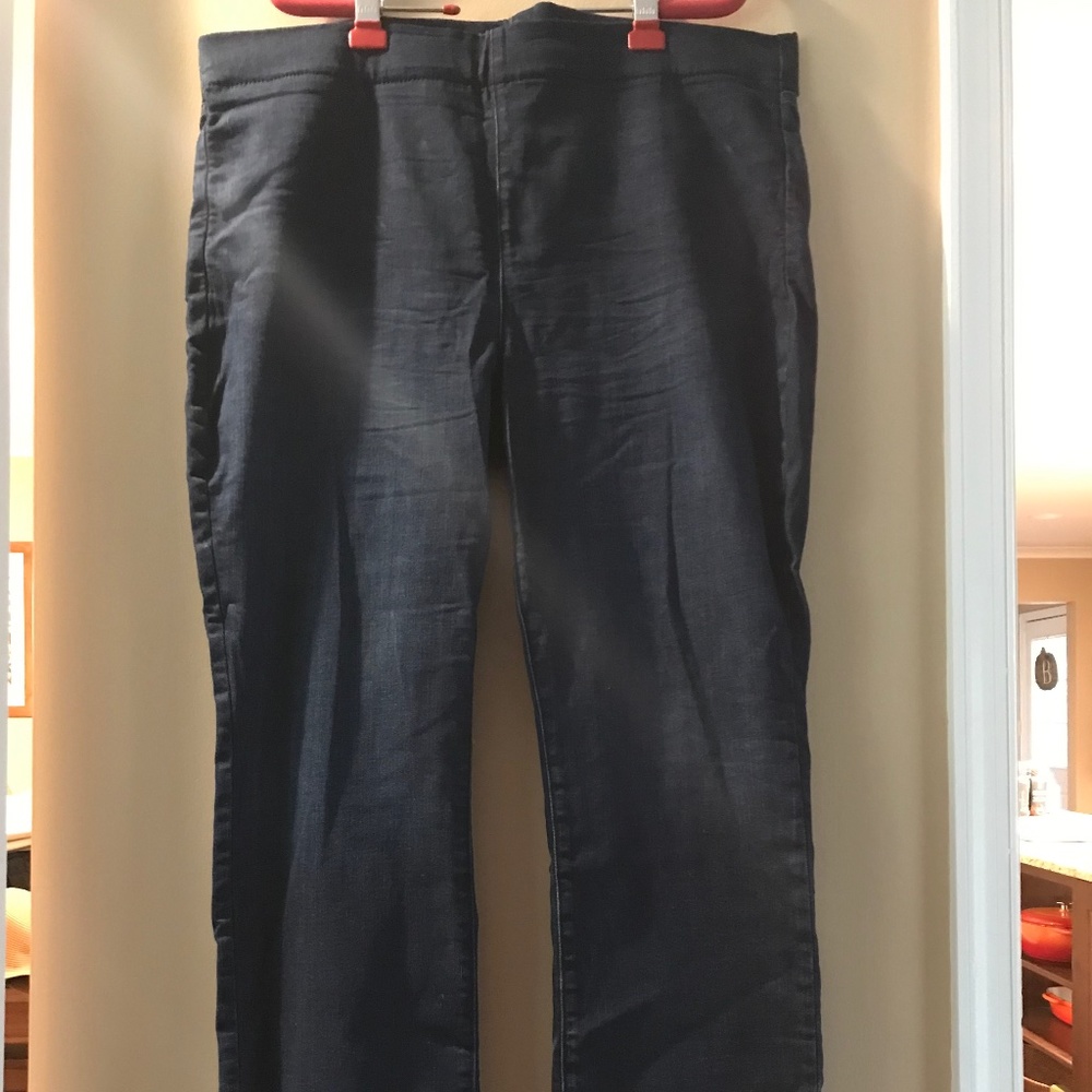 NYDJ Straight Leg Jeans 18 with LIft and Tuch Tech Pull On Stretch Waist